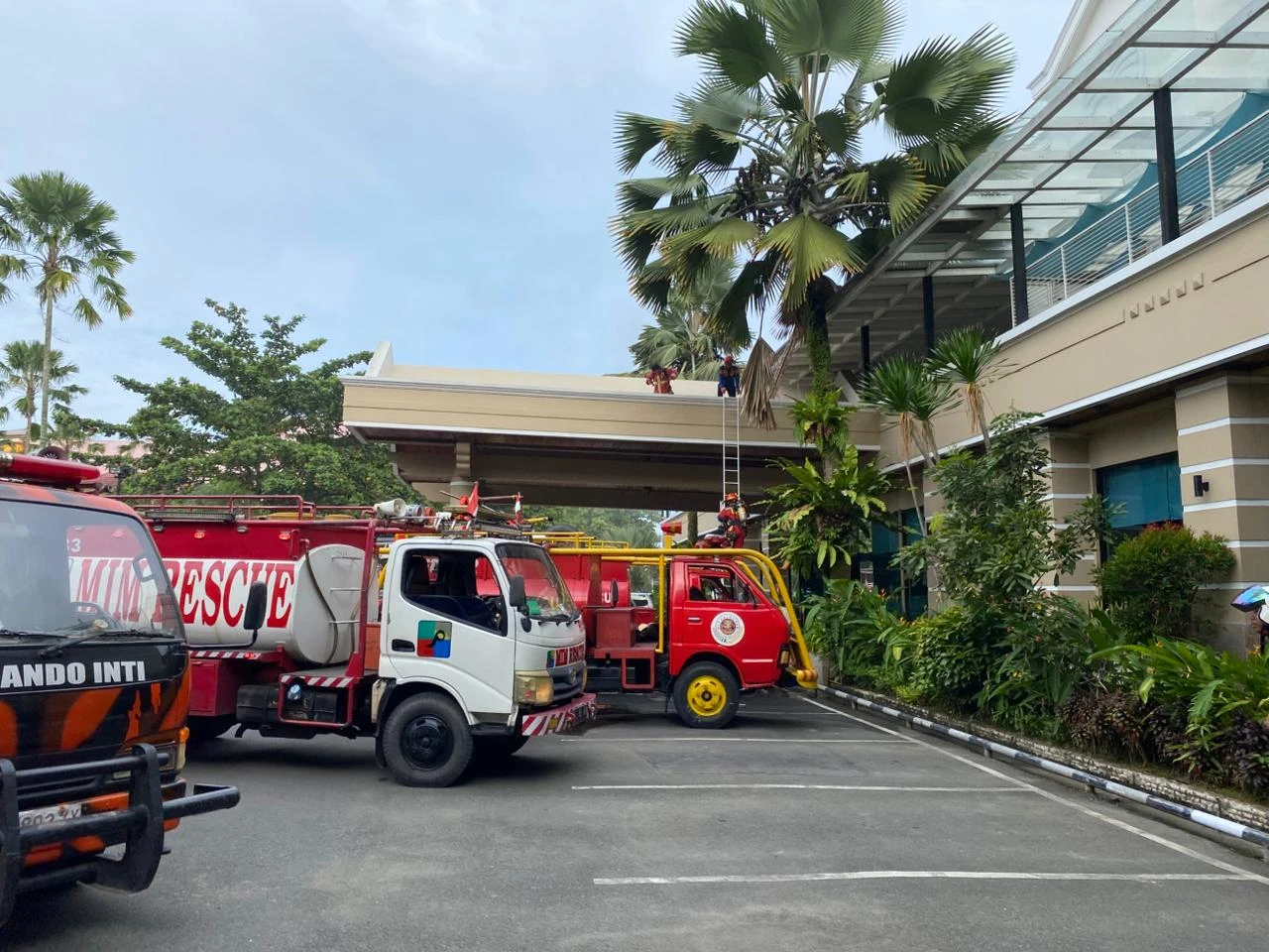 Hotel Bumi Senyiur Samarinda Dilanda Kebakaran, Asap Tebal Selimuti Pusat Kota